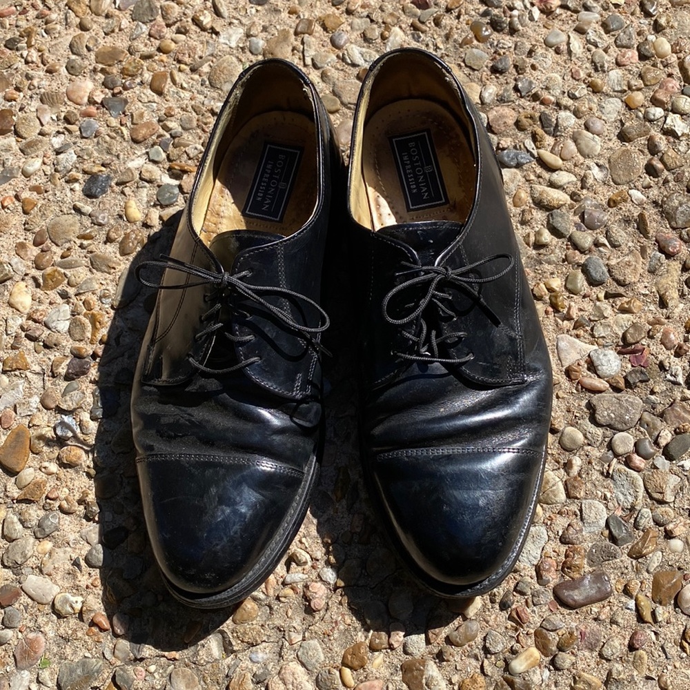 Vintage Mens Bostonian Impression Leather shoes.